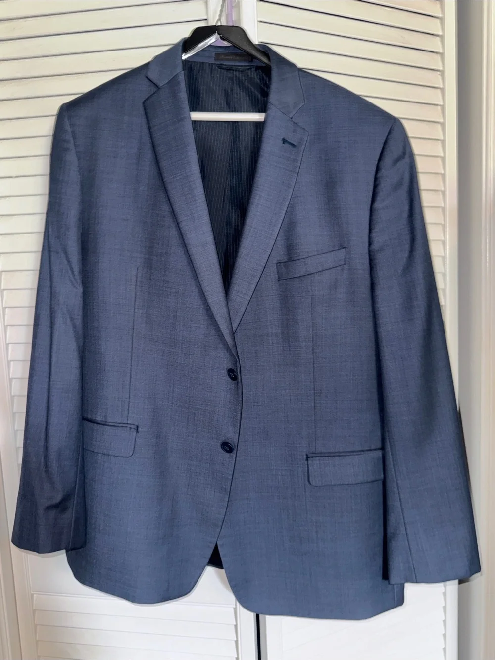 Calvin Klein Men's Navy Suit Jacket and Pant Set - Slim Fit. VEUC